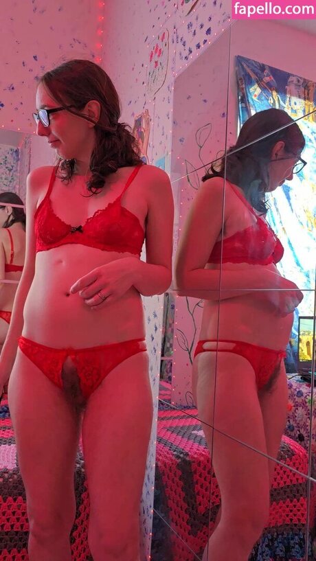 Sketchylady nude star gallery