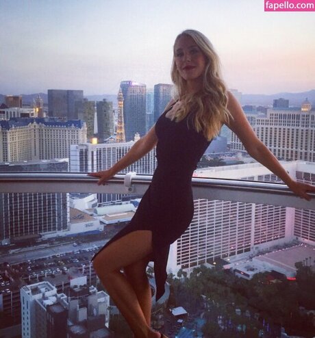 asian top onlyfans erotic images