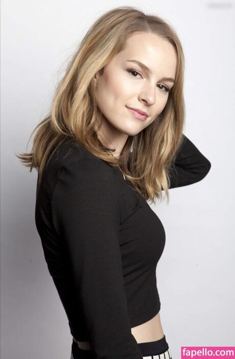 Bridgit Mendler model top pictures