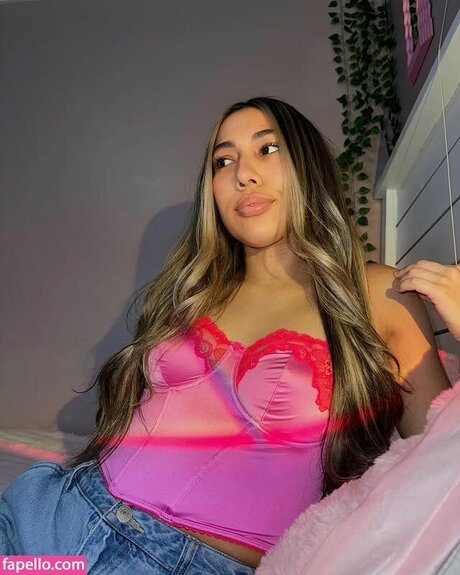 Mia Bosman pretty model images