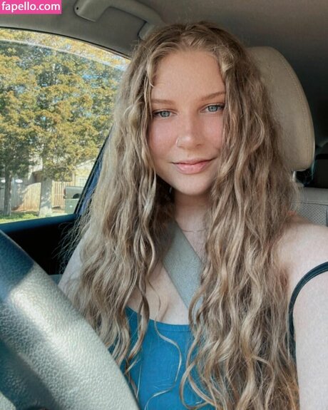 Ivy Andrews pornstar art photos