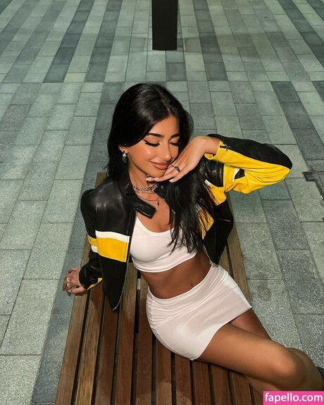 Iffat Marash hd pornstar picture