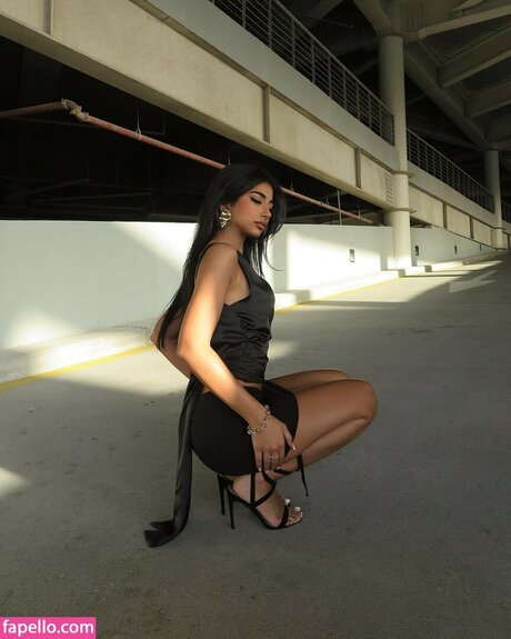 Iffat Marash pornstar pretty picture