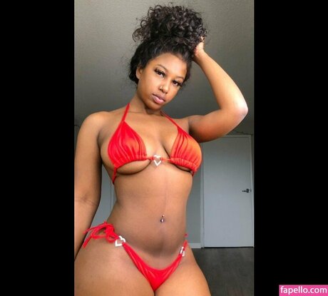 Yungnena top actress photos