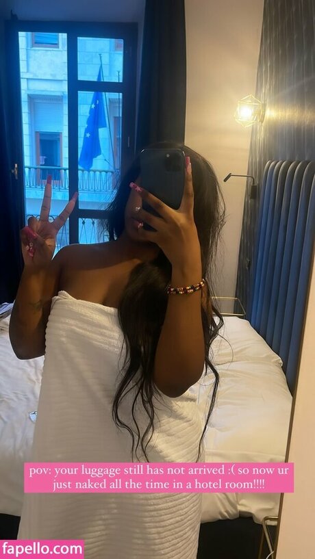 Yungnena hot star photos