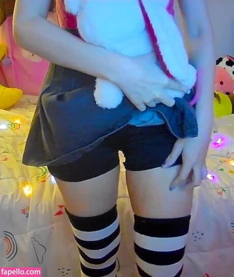 LittleNiiVT pornstar perfect photo