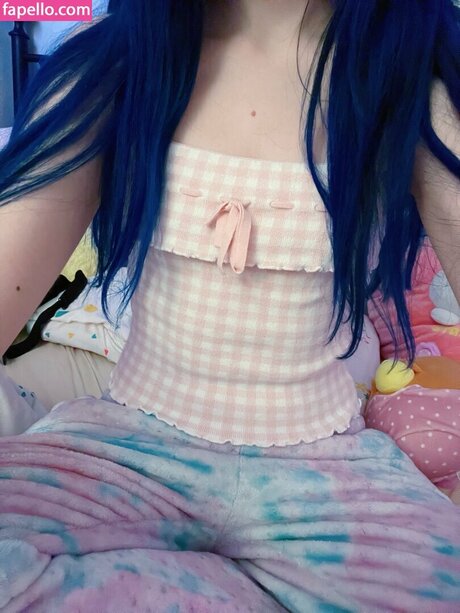 LittleNiiVT hd pornstar archive