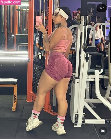 Natashabooty model naked pics