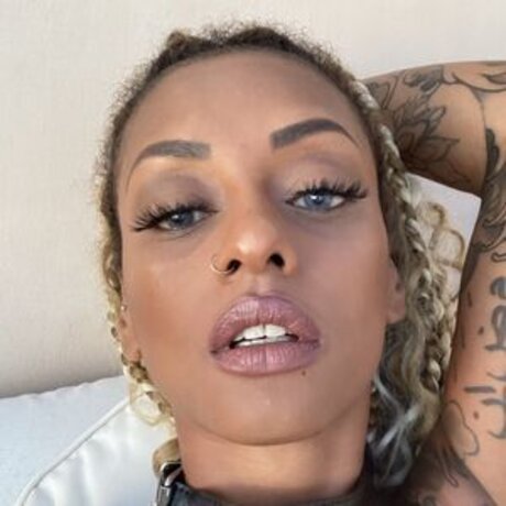 Nura Habib model free images