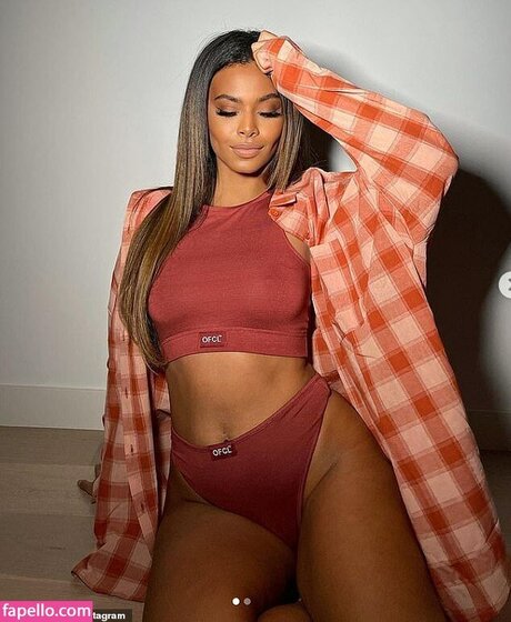 Sophie Piper nudes model images