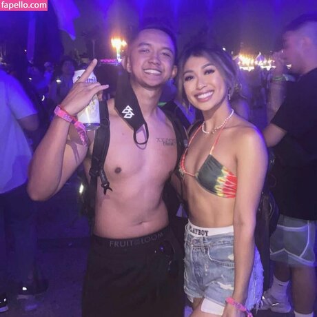 julienneby model art galleries