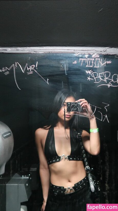 julienneby hd model photo