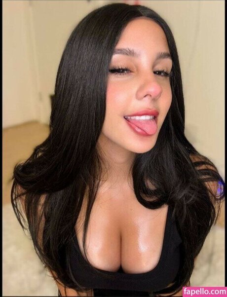 Gabriela Dutra pretty actress picture