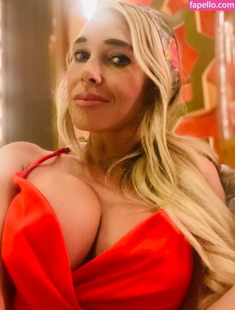 Michellek4040 model free gallery