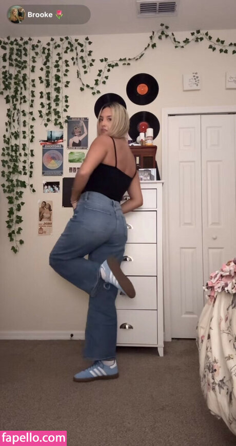 Cloud ASMR sex pornstar images