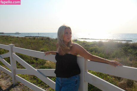 Cloud ASMR star pretty picture