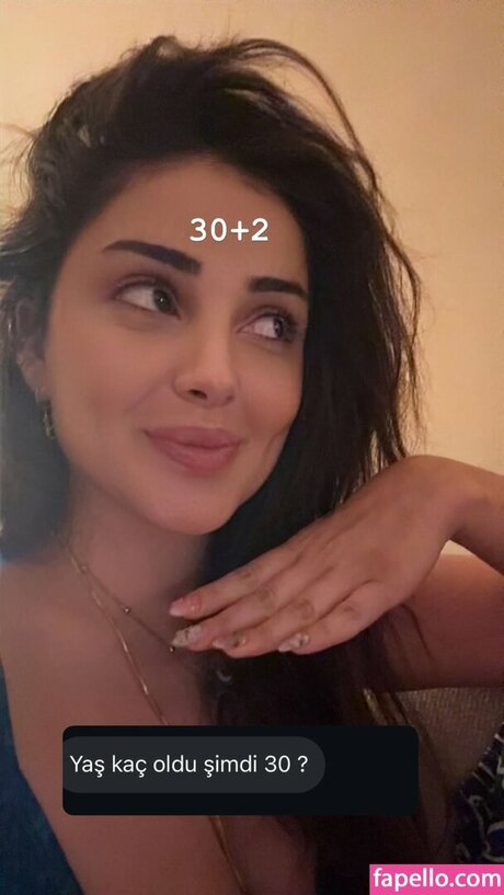 Deniz Ba da_ hd pornstar photo