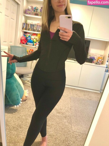 Tama Hero hd actress images