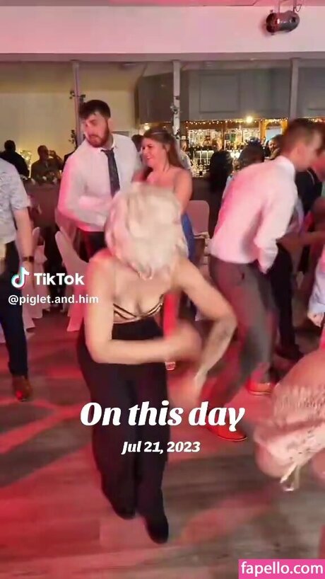 Piglet And Him pornstar nude images