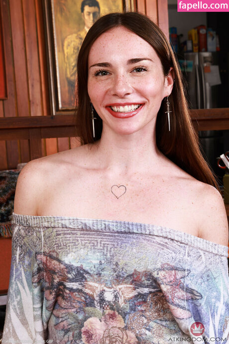 Tess Thompson star sexy gallery