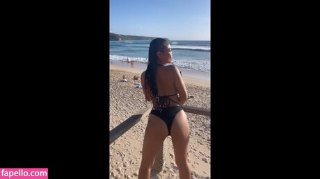 Leona Thai star naked images