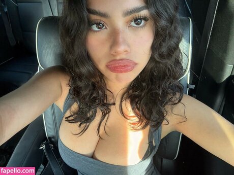 funnyuforgot model sexy pic