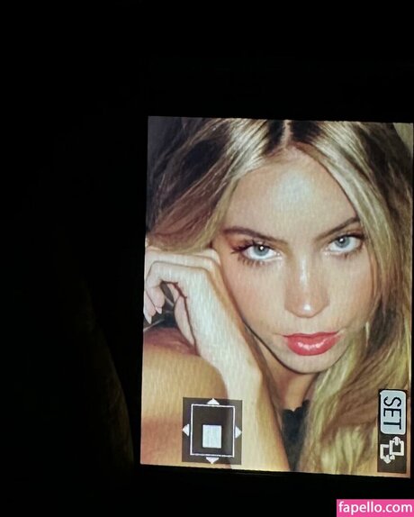 Alexa Blair Robertson porn model image