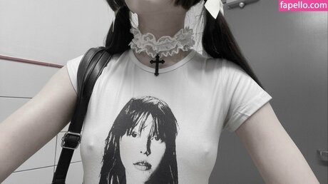 veildose nude pornstar pic