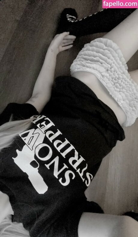 blonde small tits onlyfans free nude photos