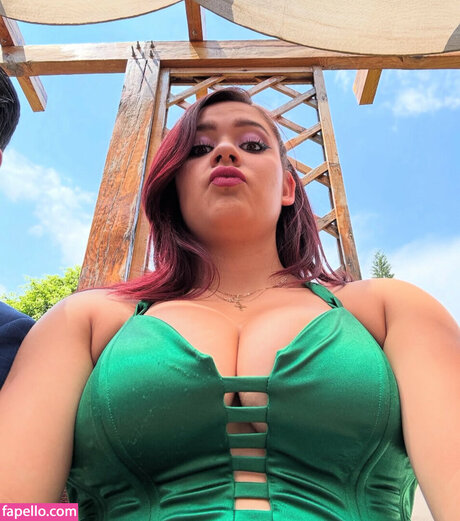 Ximena Blair sexy model pic