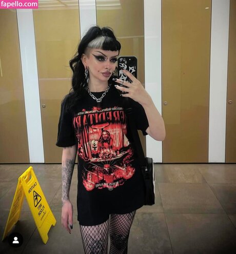 Livingdeadgxrl pornstar art image