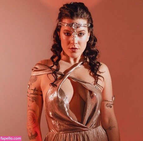 Mama Casquet star art img