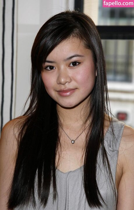 Katie Leung high quality star picture