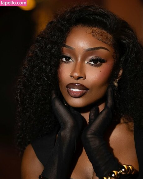 Coco Watson sex model photos