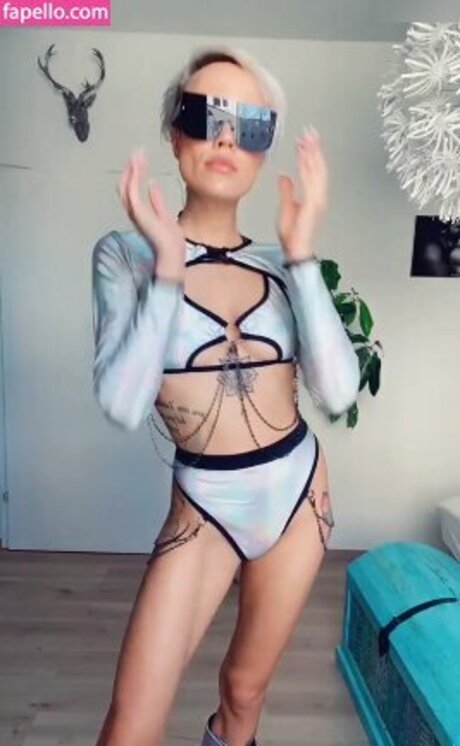 Miri Be star best photos