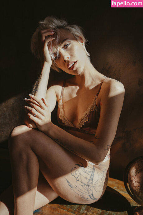 Miri Be porn actress pics