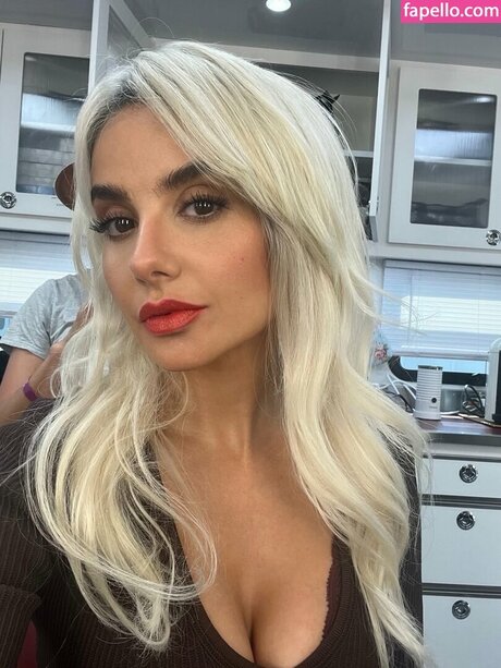 DCU Women model hd photos