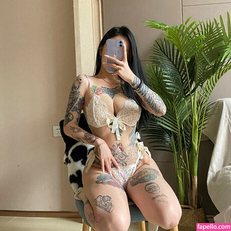 curvy muscle onlyfans free porn galleries