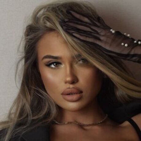 Julia054 nude actress photos