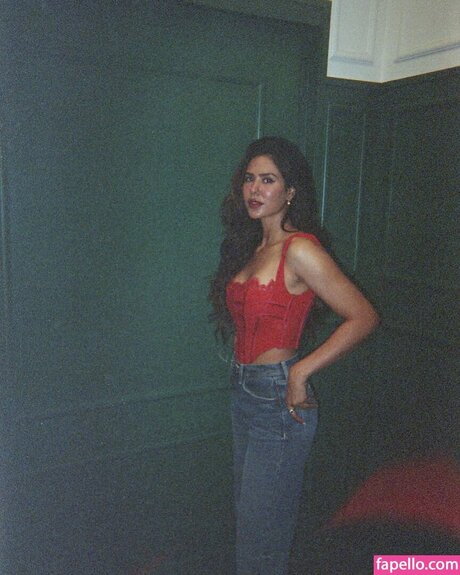 petite amateur onlyfans adult images