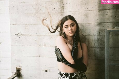 Lukita Maxwell model exclusive archive