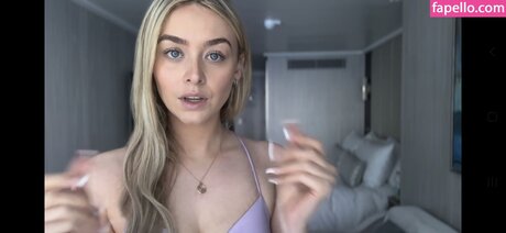 Simply Kel ASMR pornstar nude pictures