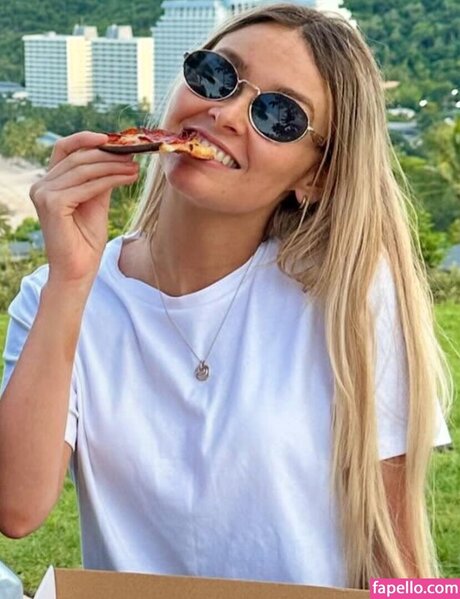 Simply Kel ASMR pornstar exclusive photos