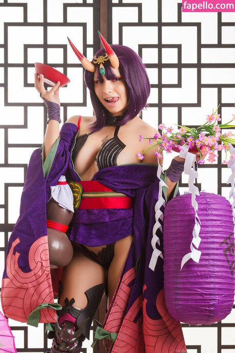 petite asian onlyfans exclusive images