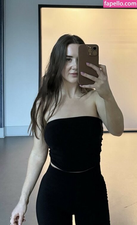 Johnie Maraist top model pic