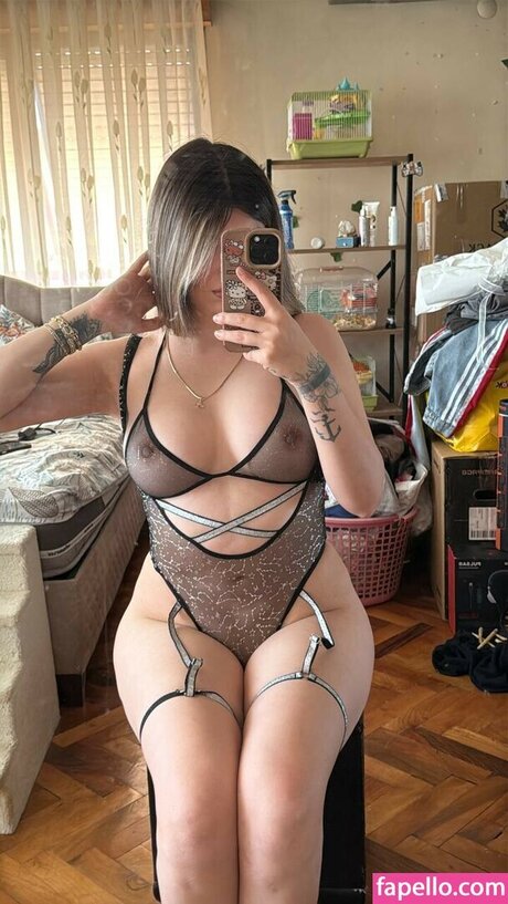 Simge Baranko lu model erotic pictures