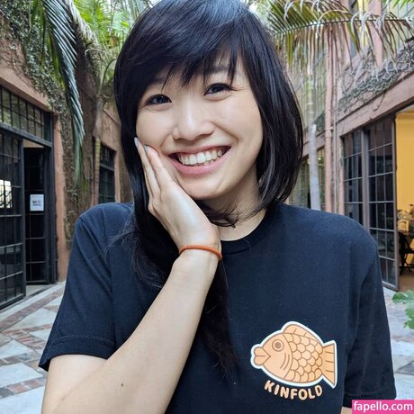 Julia Chow star xxx image