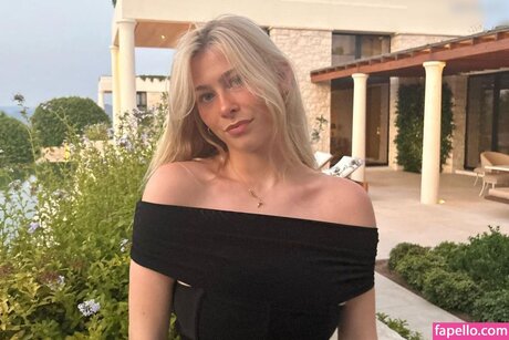 Clementine Vaughn hd pornstar photos