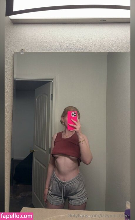 Izzy Nicole model top images