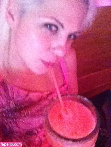 petite milf onlyfans free naked pic